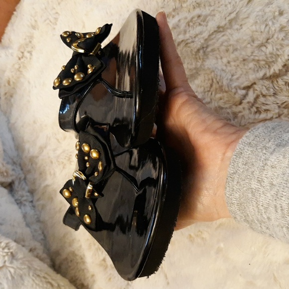 Apt 9 Black Thong Sandals Slip-on Vegan Patent Leather Wedge Heels sz 10M - Picture 5 of 6